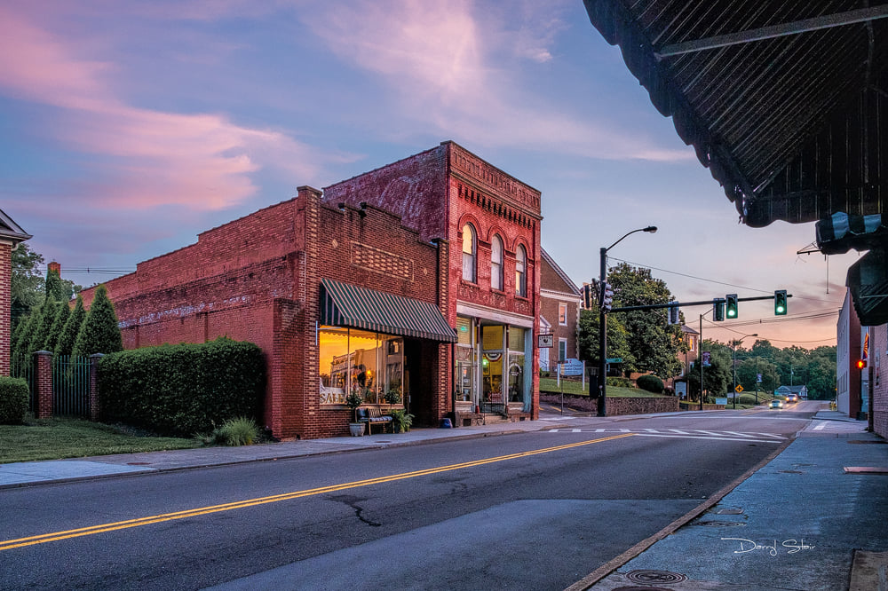 Corner Antiques