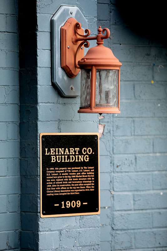 Clinton Walking Tour Signs